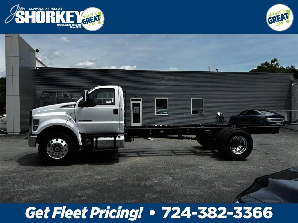 2025 Ford F-750SD Base DRW / 6.7L Diesel / 21'6" Steel Rollback @Kilar