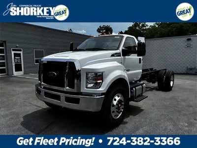 2025 Ford F-750SD Base DRW / 6.7L Diesel / 144" CA Chassis