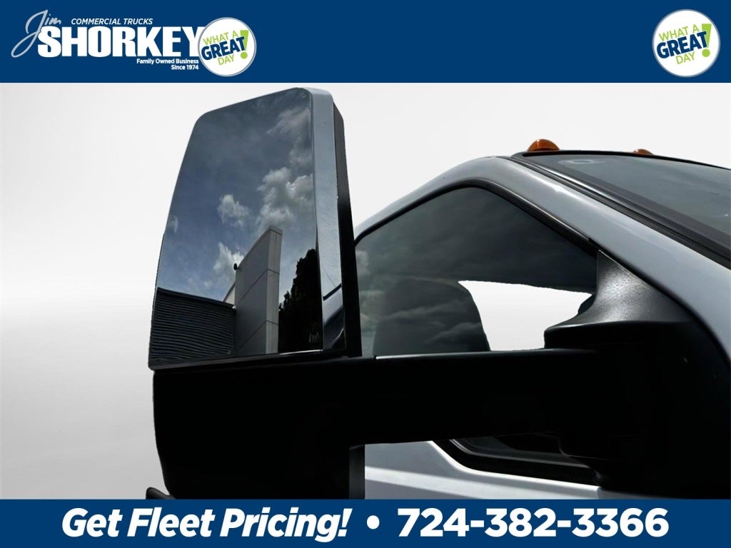 2025 Ford F-750SD Base DRW / 6.7L Diesel / 144" CA Chassis