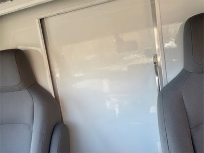 2026 Ford E-450SD Base DRW / 7.3L V8 / 16' Box w/Ramp