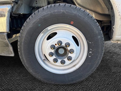 2026 Ford E-450SD Base DRW / 7.3L V8 / 16' Box w/Ramp