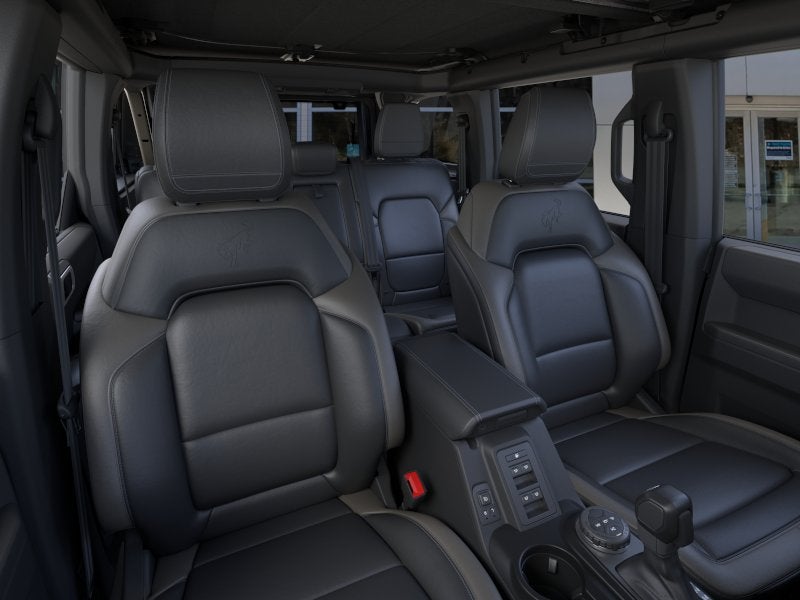 2025 Ford Bronco Outer Banks Black Appearance Package