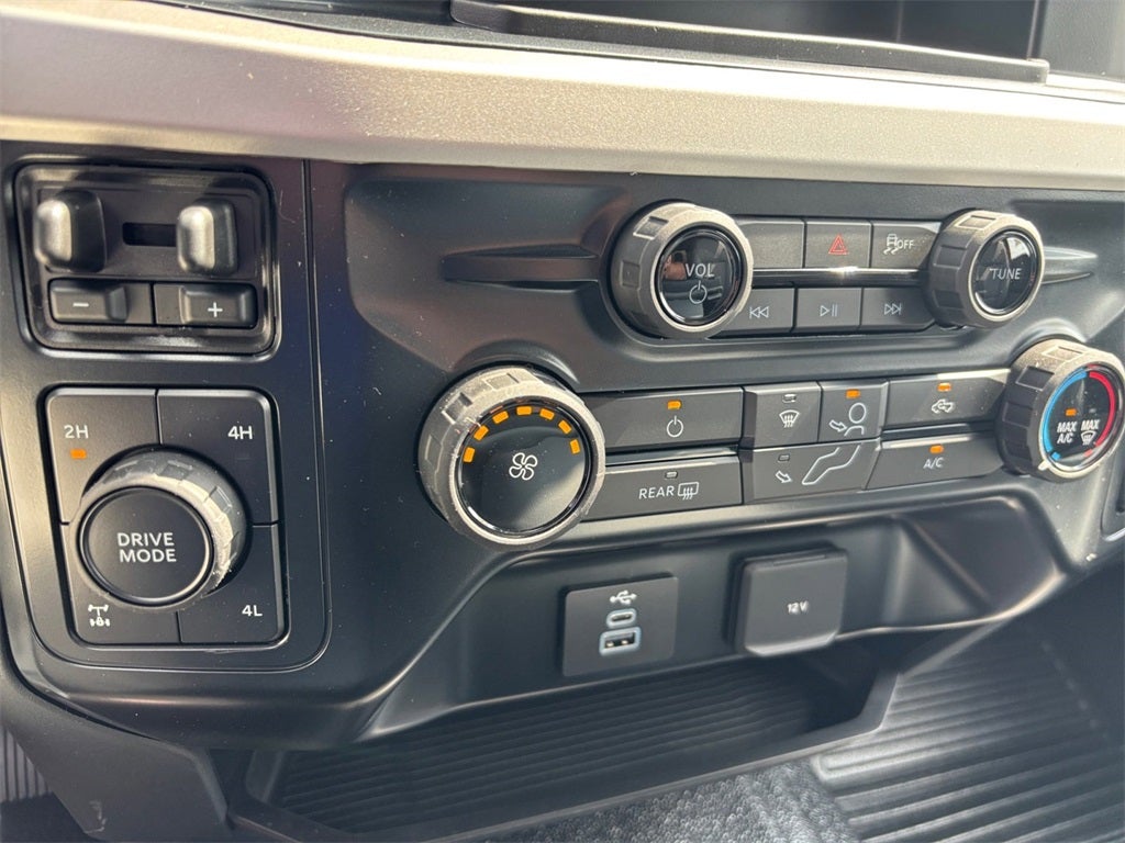 2026 Ford F-250SD XL Off Road Pkg 4x4 / 6.8L V8 / 8' Bed