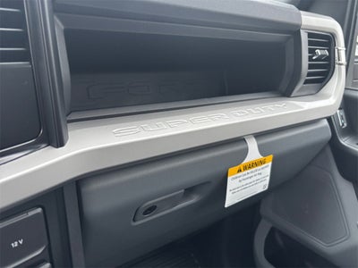 2026 Ford F-250SD XL 4x4 / 6.8L V8 / 8' Service Body