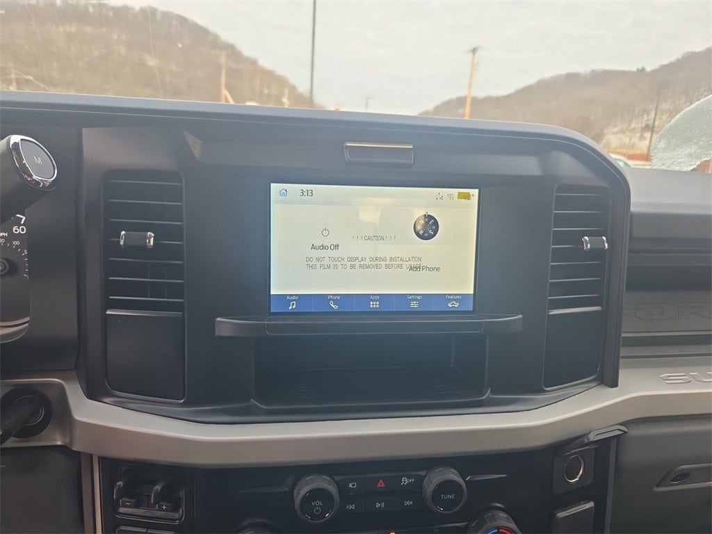 2026 Ford F-250SD XL STX 4x4 / 7.3L V8 / 6'9" Bed