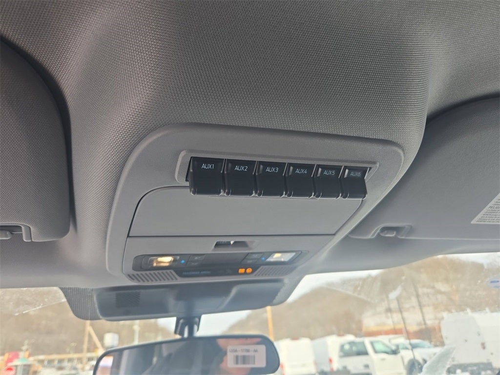 2026 Ford F-250SD XL STX 4x4 / 7.3L V8 / 6'9" Bed