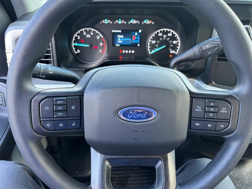 2026 Ford F-250SD XL 4x4 / 6.8L V8 / 8' Bed