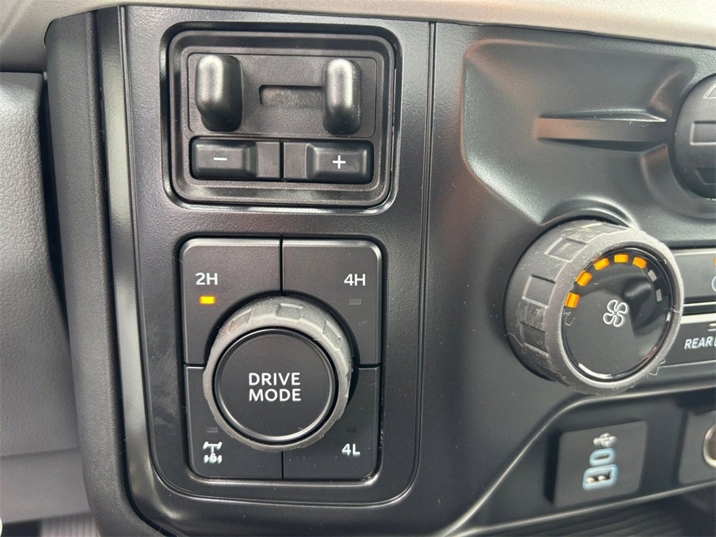 2026 Ford F-250SD XL 4x4 / 6.7L Diesel / 6'9" Bed