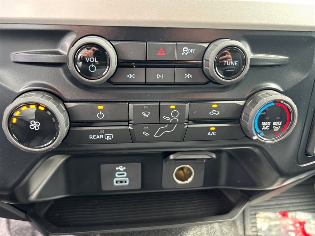 2026 Ford F-250SD XL 4x4 / 6.7L Diesel / 6'9" Bed