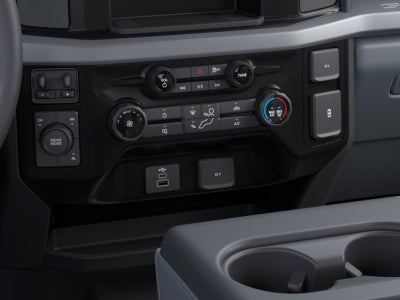 2026 Ford F-250SD XL 4x4 / 6.8L V8 / 8' Bed