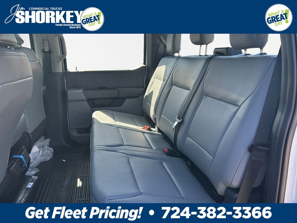 2026 Ford F-350SD XL 4x4 / 6.8L V8 / 8' Service Body
