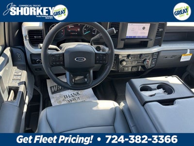 2026 Ford F-350SD XL 4x4 / 6.8L V8 / 8' Service Body