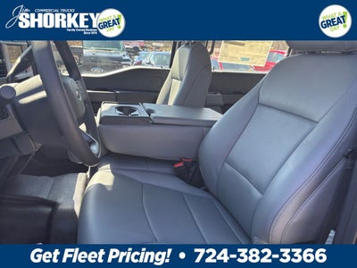 2026 Ford F-350SD XL 4x4 / 6.8L V8 / 8' Service Body