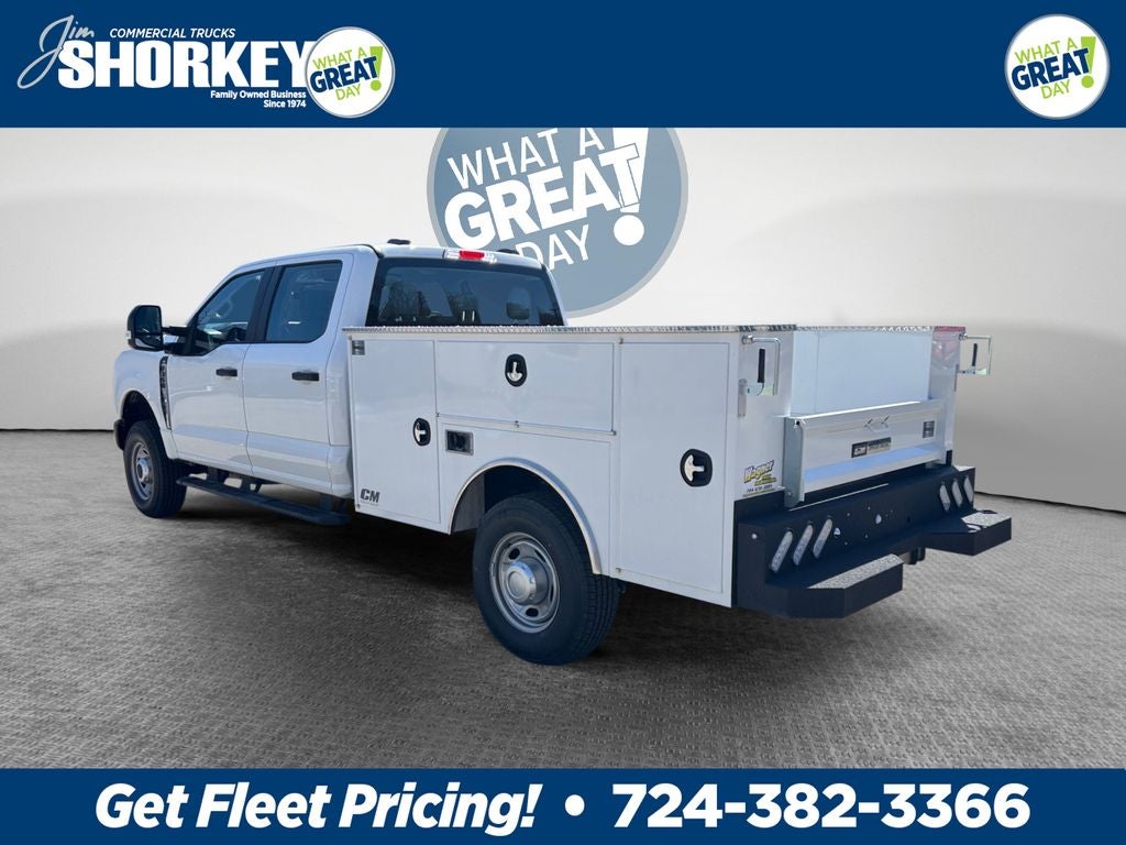 2026 Ford F-350SD XL 4x4 / 6.8L V8 / 8' Service Body