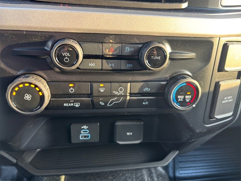 2026 Ford F-450SD XL DRW 4x4 / 6.7L HO Diesel / 8' Bed FLEET