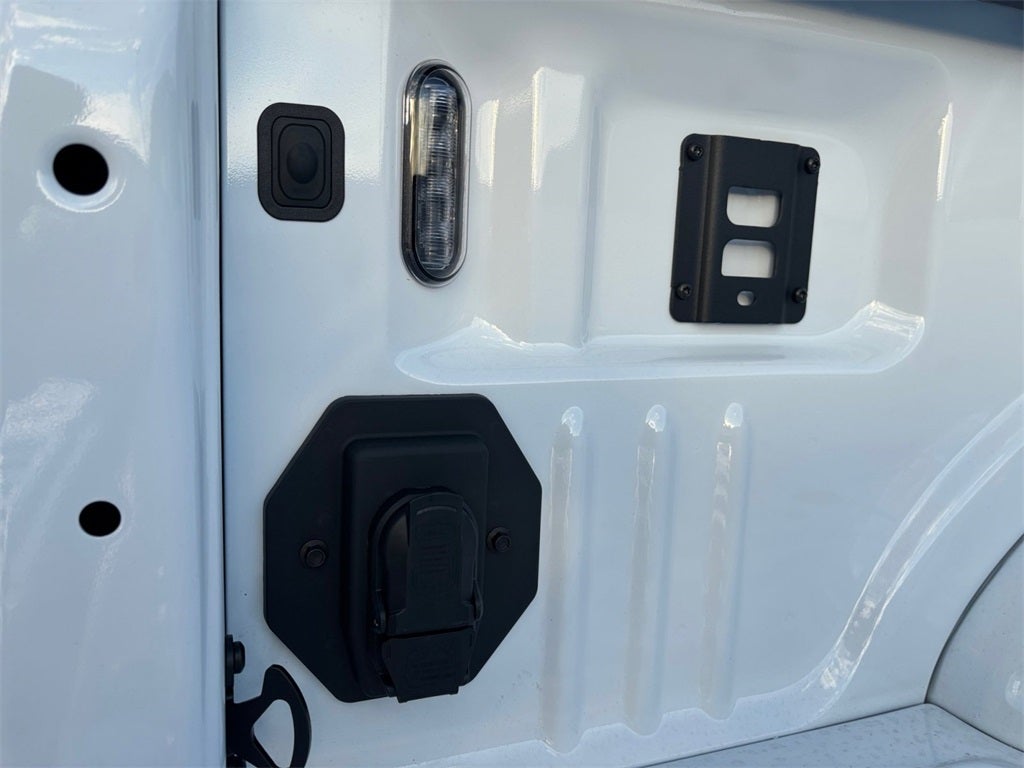 2026 Ford F-450SD XL DRW 4x4 / 6.7L HO Diesel / 8' Bed FLEET