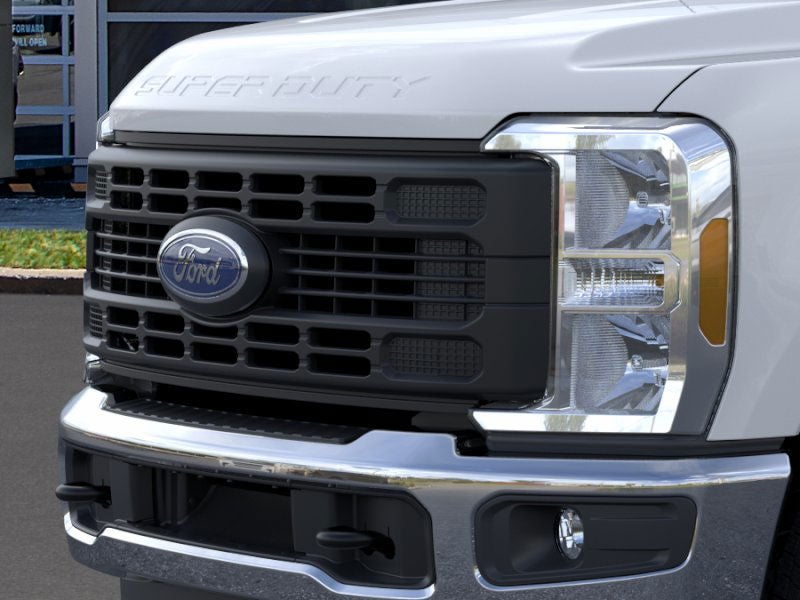 2026 Ford F-350SD XL 4x4 / 6.8L V8 / 8' Bed