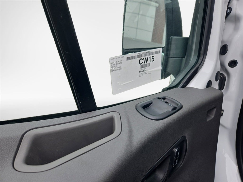 2026 Ford Transit-250 Base RWD / 3.5L V6 / 148" WB MR