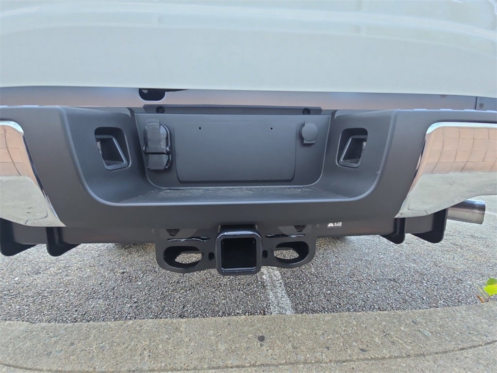 2026 Ford F-250SD XL 4x4 / 6.8L V8 / 8' Bed