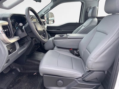2026 Ford F-250SD XL 4x4 / 6.8L V8 / 8' Bed