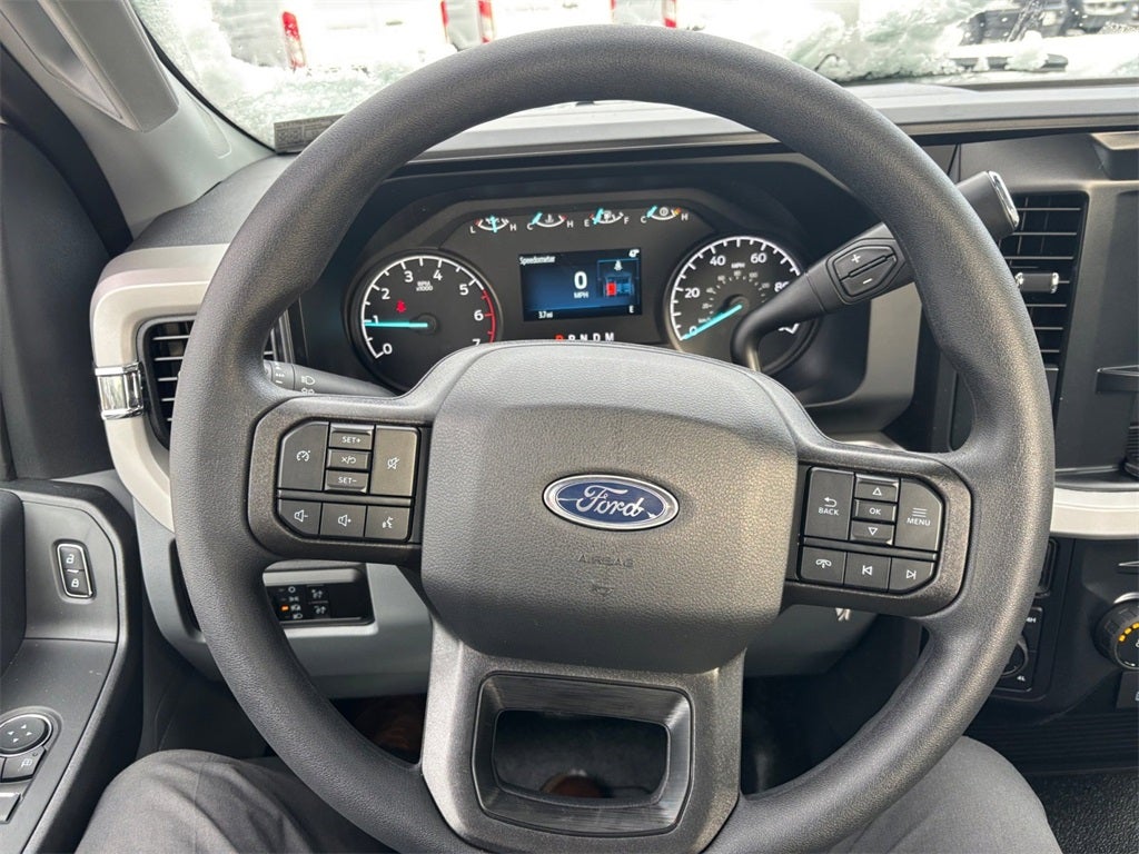 2026 Ford F-250SD XL 4x4 / 6.8L V8 / 8' Bed