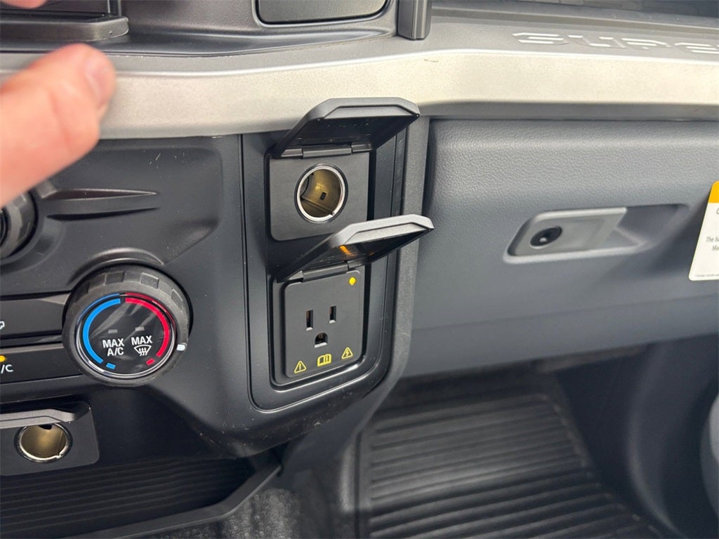 2026 Ford F-250SD XL 4x4 / 6.8L V8 / 8' Bed