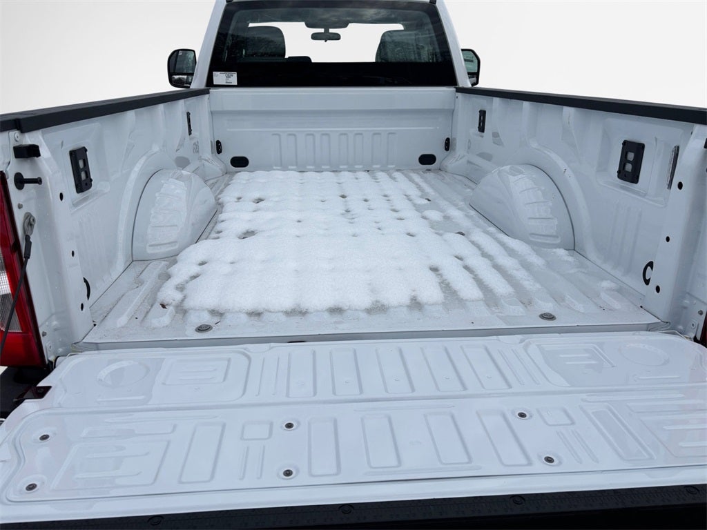 2026 Ford F-250SD XL 4x4 / 6.8L V8 / 8' Bed