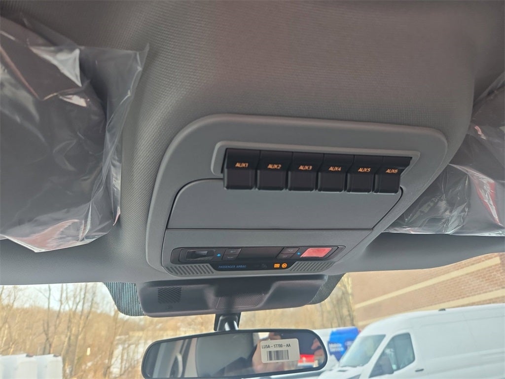 2026 Ford F-350SD XL 4x4 / 6.8L V8 / 8' Bed