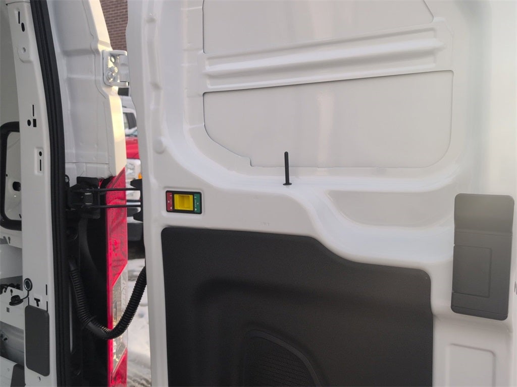 2026 Ford Transit-150 Base / 3.5L V6 / 130" WB LR