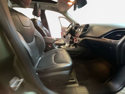 2020 Jeep Cherokee Base