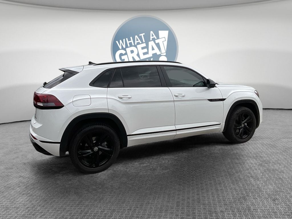 2025 Volkswagen Atlas Cross Sport 2.0T SEL R-Line Black