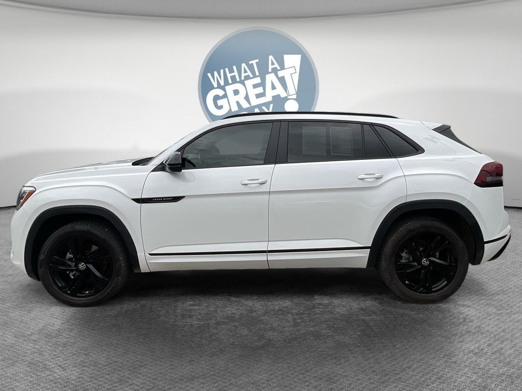 2025 Volkswagen Atlas Cross Sport 2.0T SEL R-Line Black