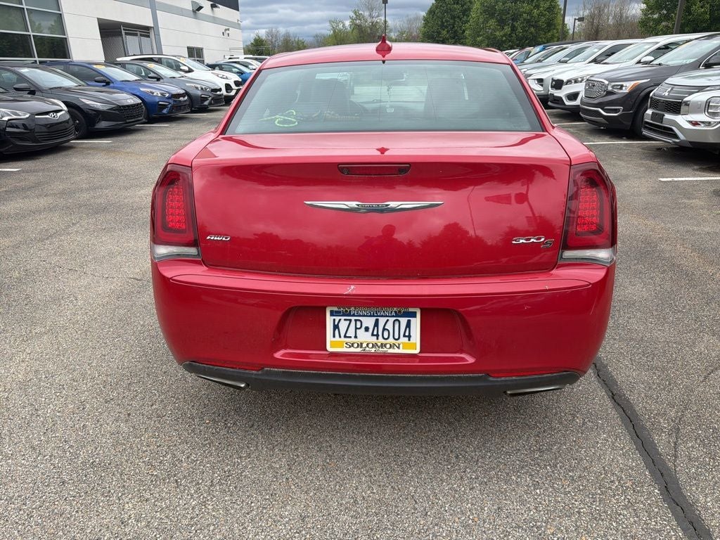 2016 Chrysler 300 S