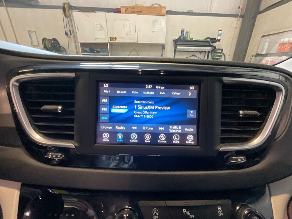 2020 Chrysler Pacifica Touring L