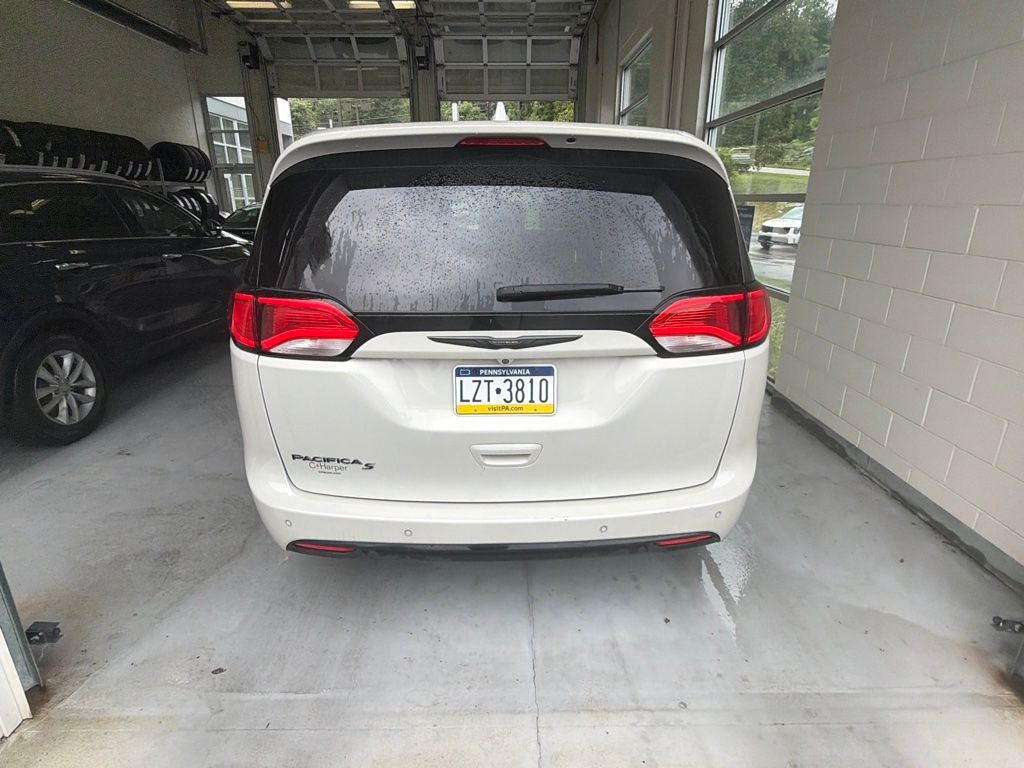 2020 Chrysler Pacifica Touring