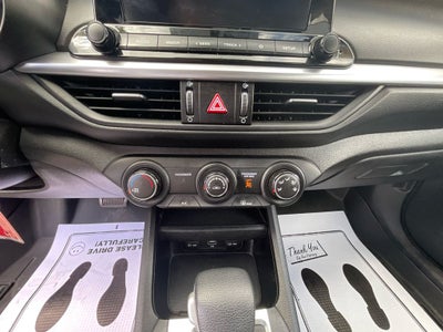 2023 Kia Forte LXS