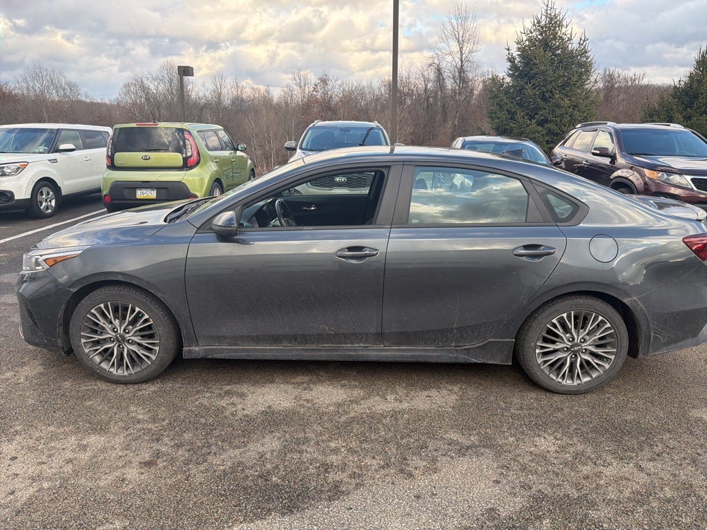 2022 Kia Forte GT-Line