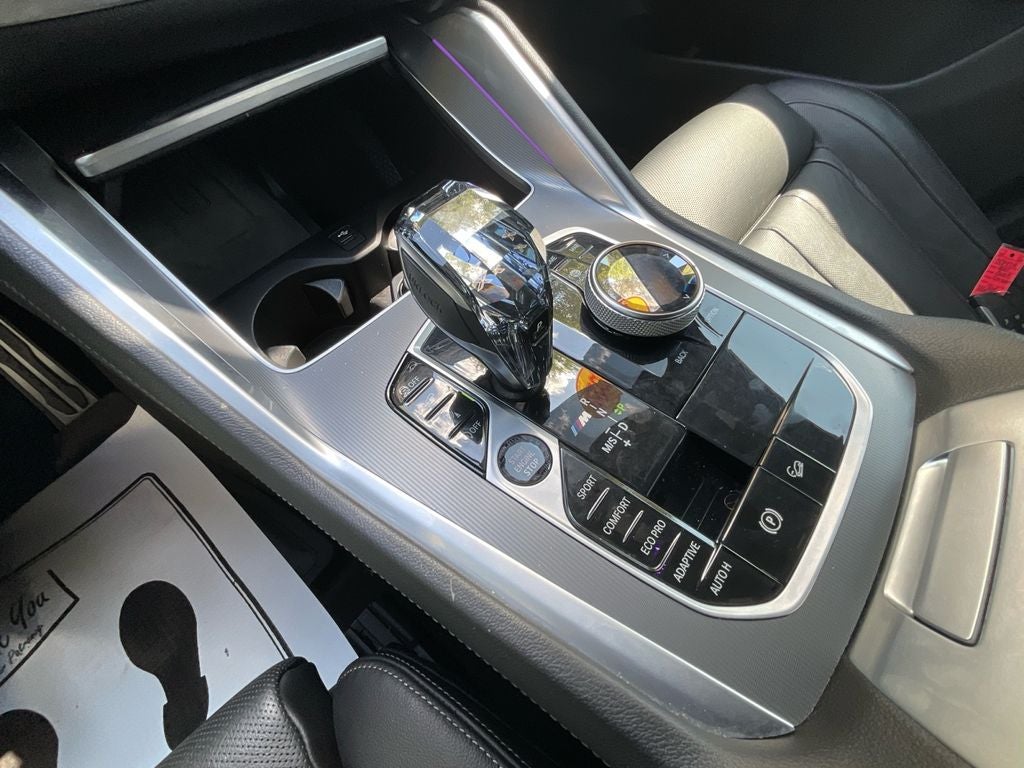 2021 BMW X6 M50i
