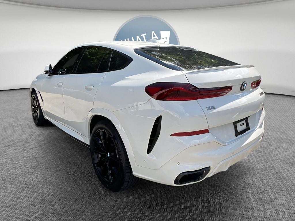 2021 BMW X6 M50i