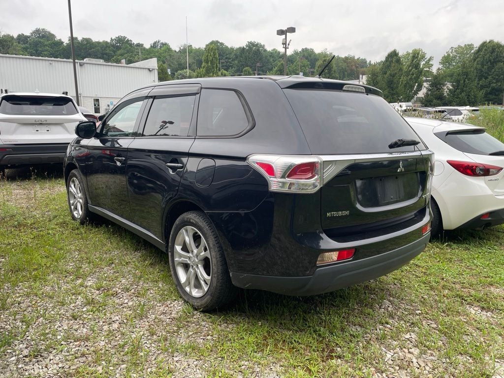 2014 Mitsubishi Outlander SE