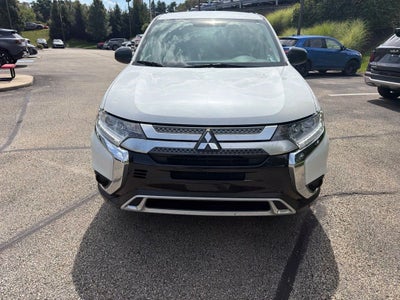 2020 Mitsubishi Outlander SE