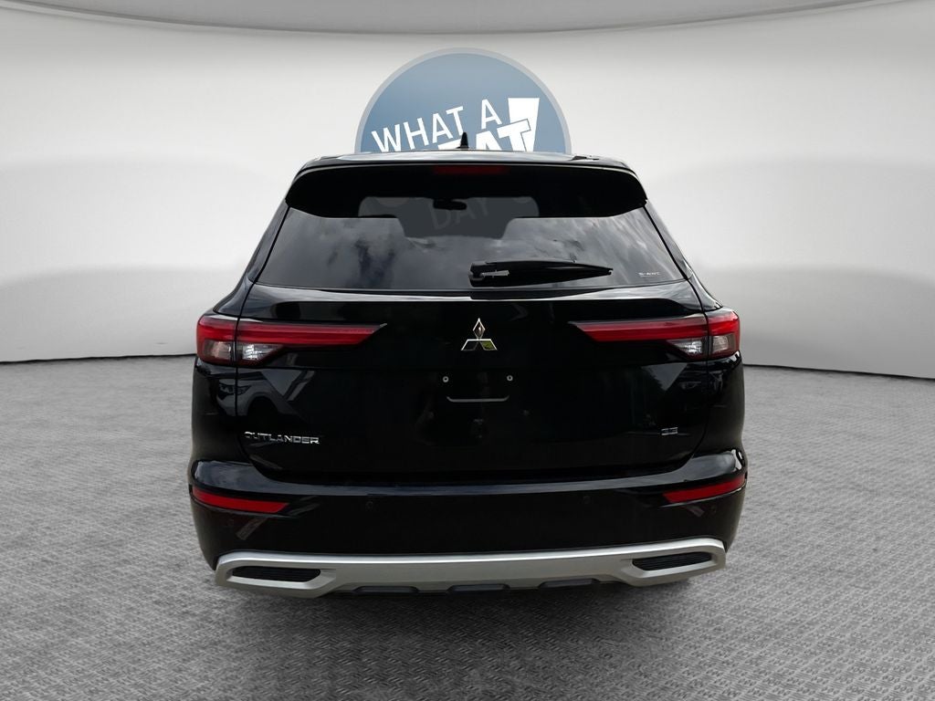 2022 Mitsubishi Outlander SE