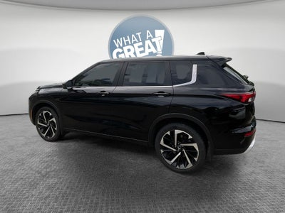 2022 Mitsubishi Outlander SE