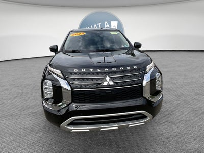 2022 Mitsubishi Outlander SE