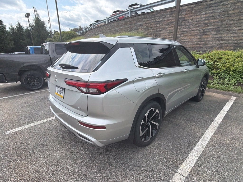 2022 Mitsubishi Outlander SEL