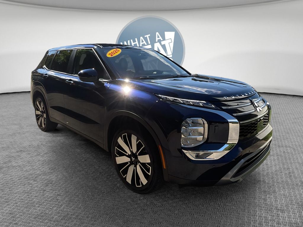 2025 Mitsubishi Outlander SE