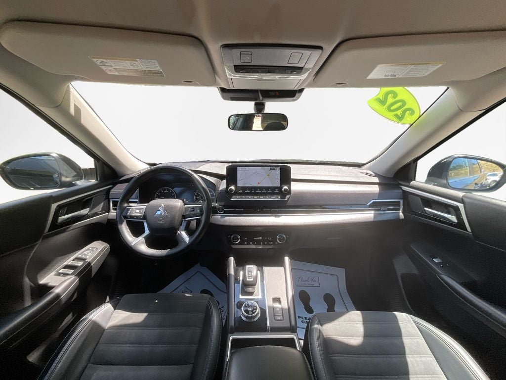 2024 Mitsubishi Outlander SE