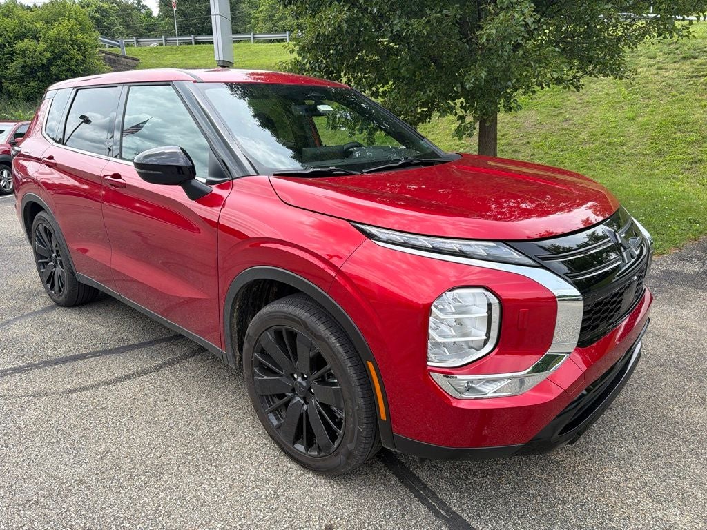 2026 Mitsubishi Outlander LE