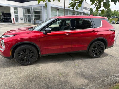 2026 Mitsubishi Outlander LE