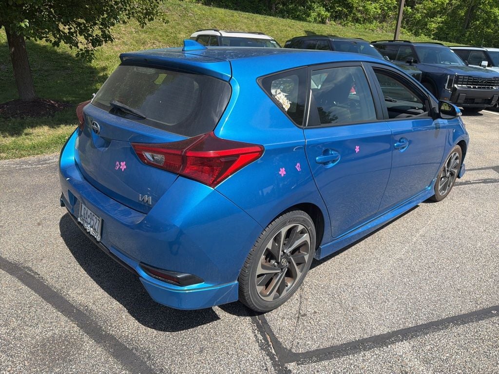 2016 Scion iM Base